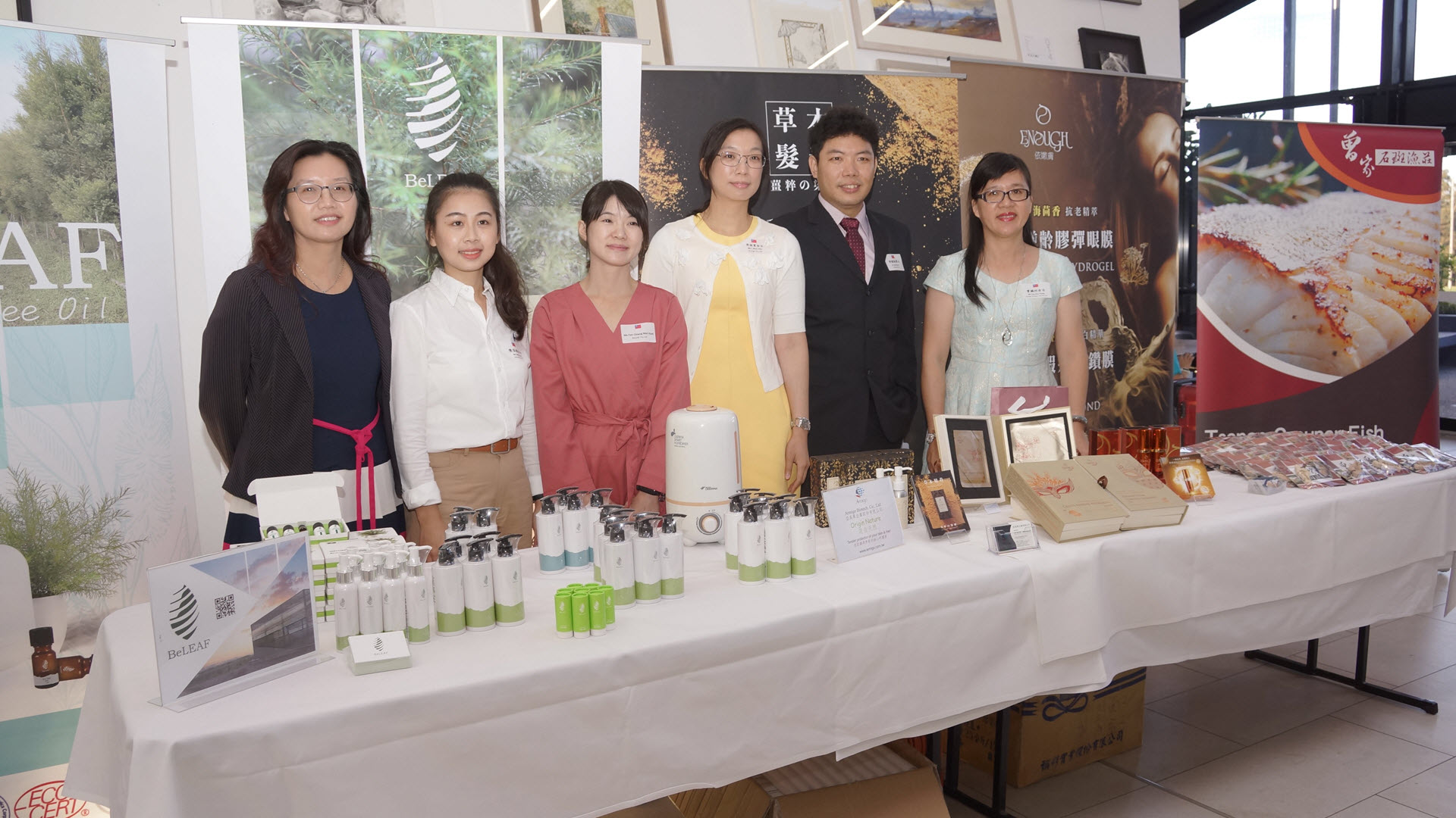 邀請台灣廠商於澳洲國慶酒會中展出臺灣優質商品